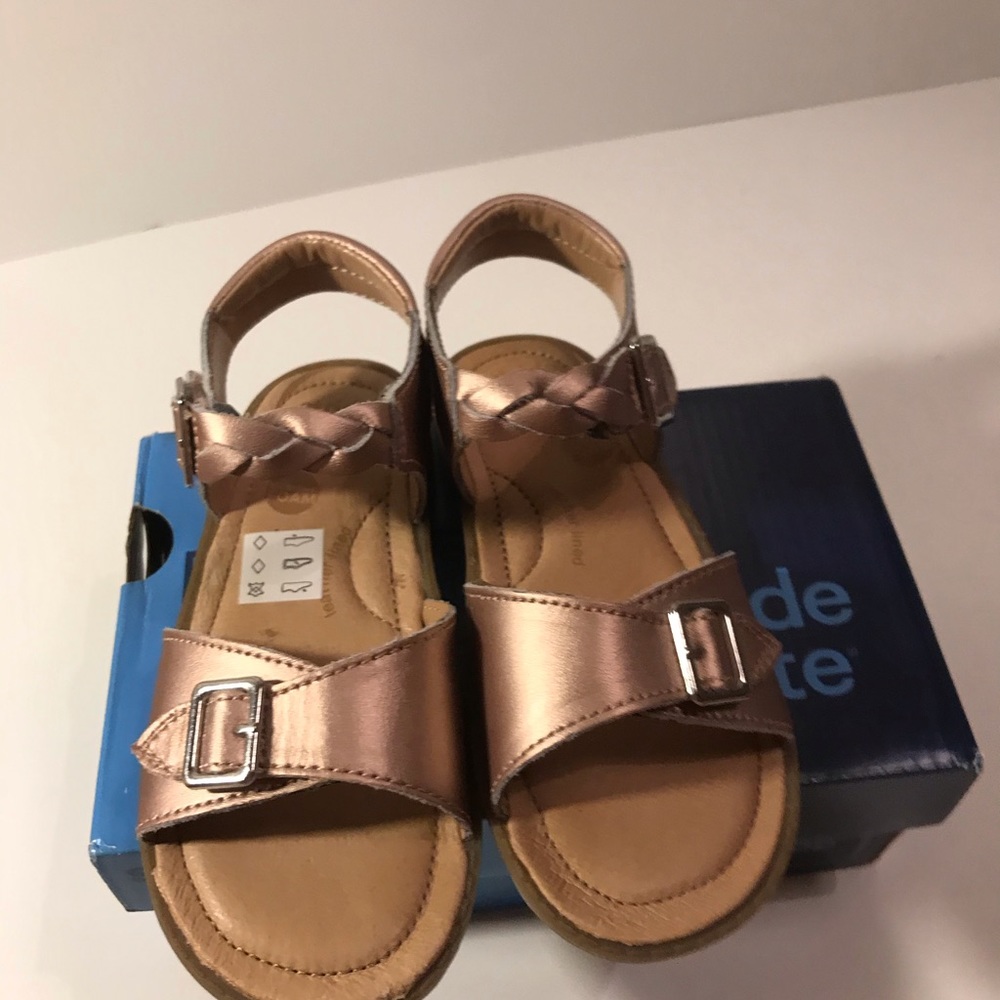 Striderite Size 9M Kids Sr Naomi Sandals